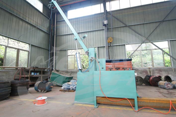 High-station Wire Pay-off With Descaling Wheels