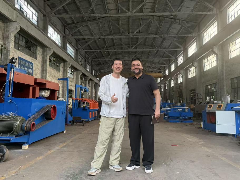 indian-customer-visit-our-wire-drawing-machine-factory-1.jpg indian-customer-visit-our-wire-drawing-machine-factory-1.jpg