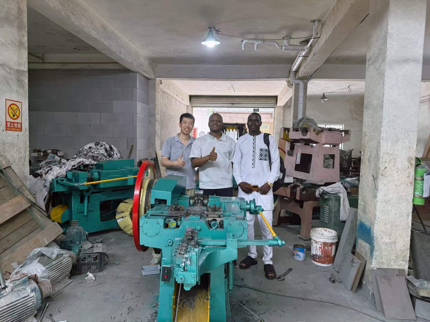 burkina-faso-clients-visit-our-nail-making-machine-factory001.jpg