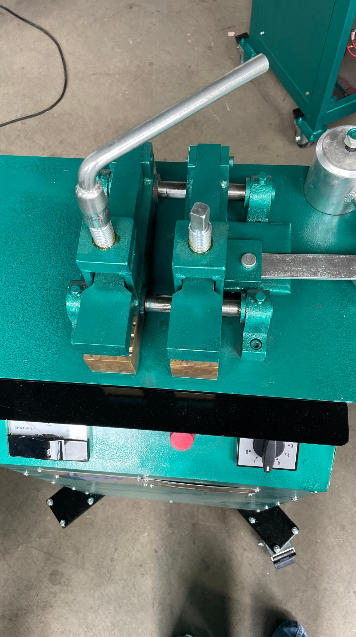 butt-welding-machine-inspection-for-morocco-order-3.jpg butt-welding-machine-inspection-for-morocco-order-3.jpg